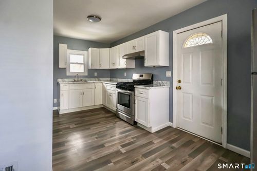 20 8th St, Derby, CT, 06418-1206 | Card Image