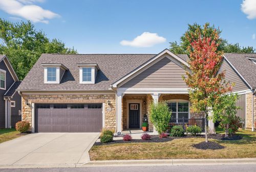 6452 Nature Nook Dr, Lewis Center, OH, 43035-8546 | Card Image