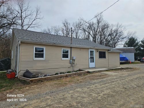 11035 Charles Dr, Byron, MI, 48418-9007 | Card Image