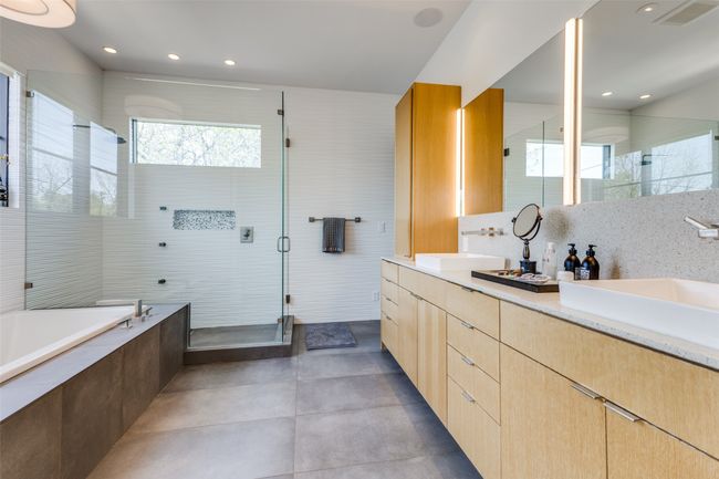 9333 Biscayne Blvd, House other with 5 bedrooms, 6 bathrooms and null parking in Dallas TX | Image 25