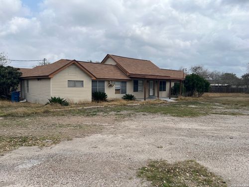 2103 Washington, Beeville, TX, 78102 | Card Image