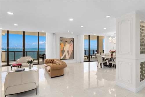 uph1-16275 Collins Ave, Sunny Isles Beach, FL, 33160-4325 | Card Image