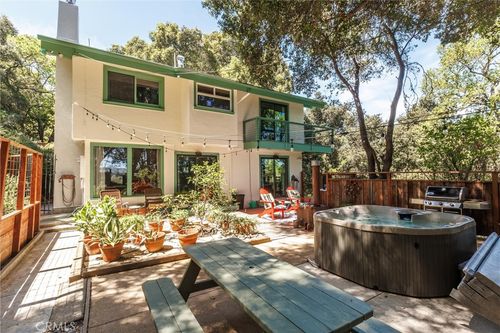 2015 Alturas Rd, Atascadero, CA, 93422-1102 | Card Image