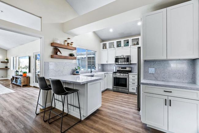 26446 Honor Ln, House other with 3 bedrooms, 2 bathrooms and 2 parking in Salinas CA | Image 4