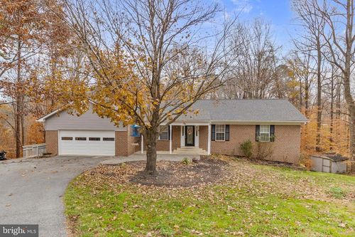 3545 Christiana Ct, Chesapeake Beach, MD, 20732-4058 | Card Image