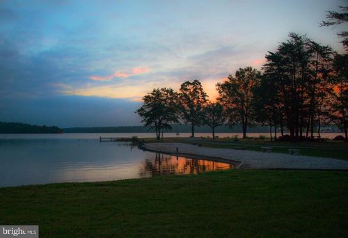 286 Lake Front Dr, MINERAL, VA, 23117-4875 | Card Image