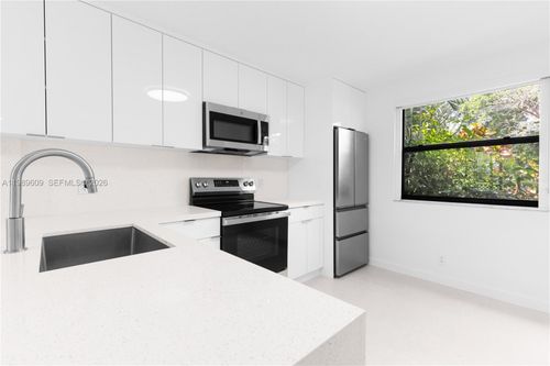 101-10161 W Sunrise Blvd, Plantation, FL, 33322-5604 | Card Image