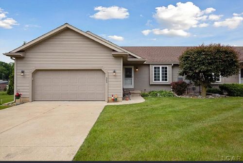 340 E 4th St, Onsted, MI, 49265-9571 | Card Image
