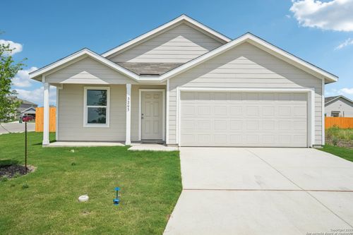 3203 Gilbert Gdn, Converse, TX, 78109-4512 | Card Image