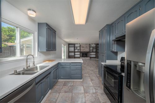 2104 Golden Leaf Court, Modesto, CA, 95355 | Card Image