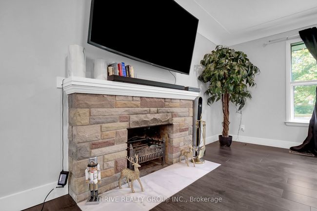 371 High St, House other with 3 bedrooms, 2 bathrooms and 2 parking in London ON | Image 32