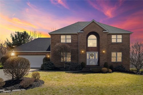 9431 Yvonne Dr, North Royalton, OH, 44133-1268 | Card Image