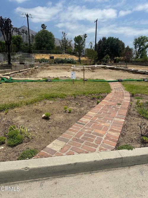 2304 Winrock Ave, Altadena, CA, 91001-3206 | Card Image