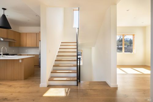 3-709 C St, San Rafael, CA, 94901-3813 | Card Image