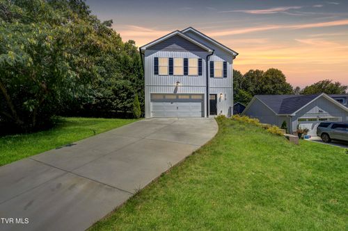 872 Ava Dr, Kingsport, TN, 37663-2251 | Card Image