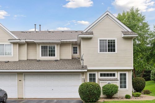 7846 Autumn Ridge Ave, Chanhassen, MN, 55317-8451 | Card Image