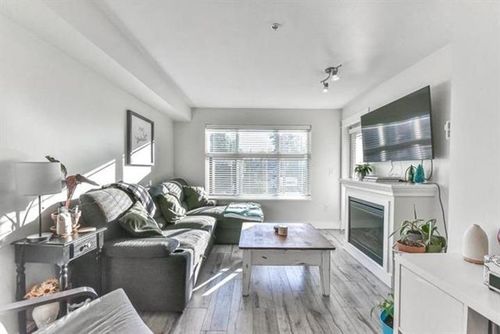 203-2515 Park Dr, Abbotsford, BC, V2S0B2 | Card Image