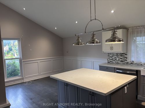 60 Brookridge Dr, Scarborough, ON, M1P3M5 | Card Image