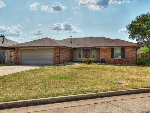 10113 Albert Ln, Yukon, OK, 73099-8301 | Card Image