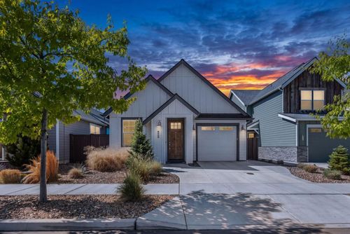 4124 Sw Coyote Ave, Redmond, OR, 97756-6979 | Card Image