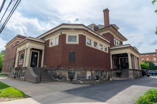 2-153 Regent St, Saratoga Springs, NY, 12866-4370 | Card Image