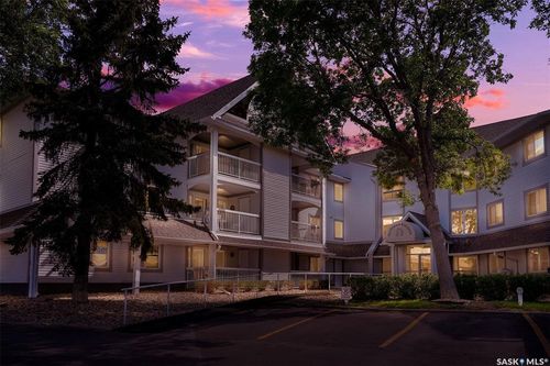 139-960 Assiniboine Ave E, Regina, SK, S4V2P8 | Card Image