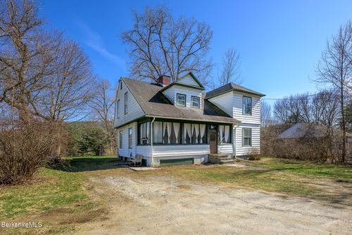 6 East St, Stockbridge, MA, 01262-9708 | Card Image