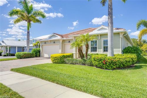 14878 Windward Ln, NAPLES, FL, 34114-8688 | Card Image