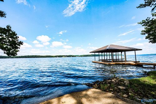 215 Lake Bend Shores Drive, Florence, AL, 35633 | Card Image