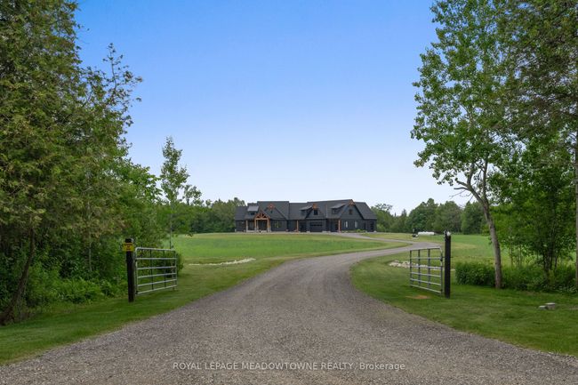 6089 First Line, House other with 7 bedrooms, 6 bathrooms and 20 parking in Orton ON | Image 32