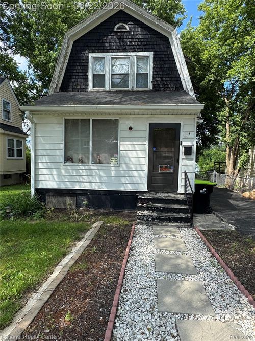 113 Kemp St, Pontiac, MI, 48342-1445 | Card Image