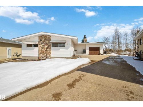 4823 46 St, Redwater, AB, T0A2W0 | Card Image