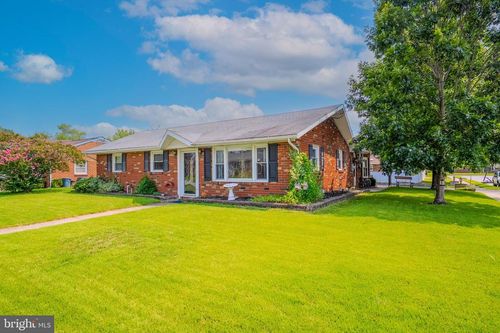 66 Troy Ave, Gibbstown, NJ, 08027-1338 | Card Image