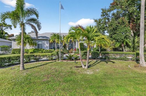 820 Bayshore Dr, ENGLEWOOD, FL, 34223-2202 | Card Image