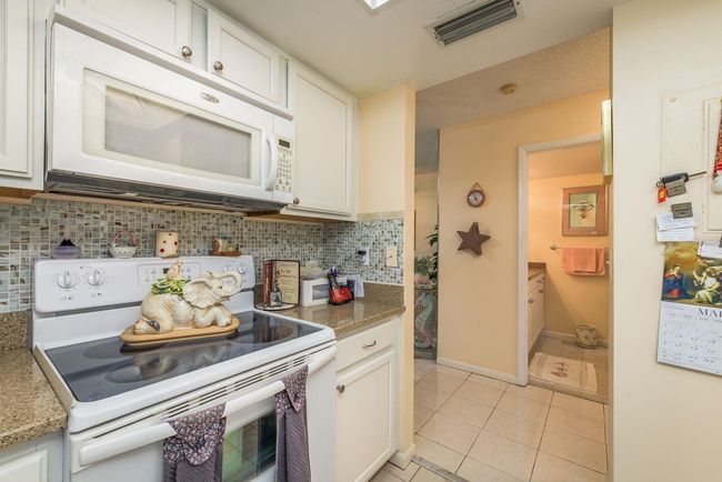 1712 - 1712 Hammock Pine Blvd, Condo with 1 bedrooms, 2 bathrooms and null parking in CLEARWATER FL | Image 14
