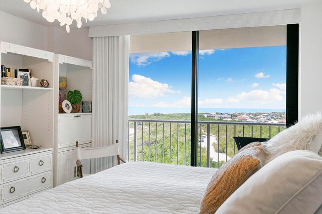 APT-1208 - 440 Seaview Ct, Condo with 2 bedrooms, 2 bathrooms and null parking in MARCO ISLAND FL | Image 22