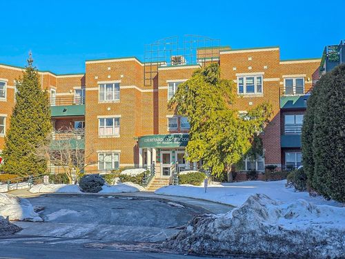 apt-205-10 Pleasant St, Lynn, MA, 01902-4463 | Card Image