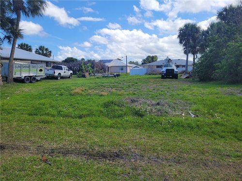 760 Carnation Dr, Sebastian, FL, 32958-4993 | Card Image