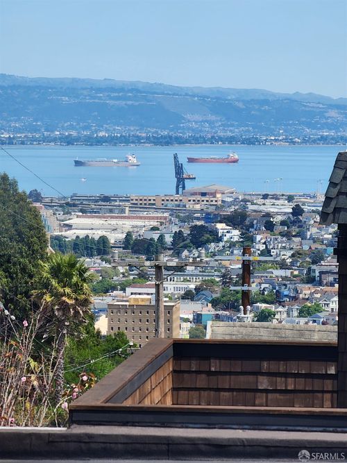 1601 Diamond St, San Francisco, CA, 94131-2232 | Card Image