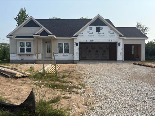 5419219 Broadwing Pl, Menomonee Falls, WI, 53051-1695 | Card Image