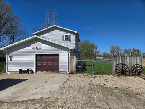 216 Berlin Ave, Traer, IA, 50675-1016 | Card Image