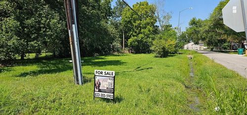 4555 Newberry St, Houston, TX, 77051-1917 | Card Image