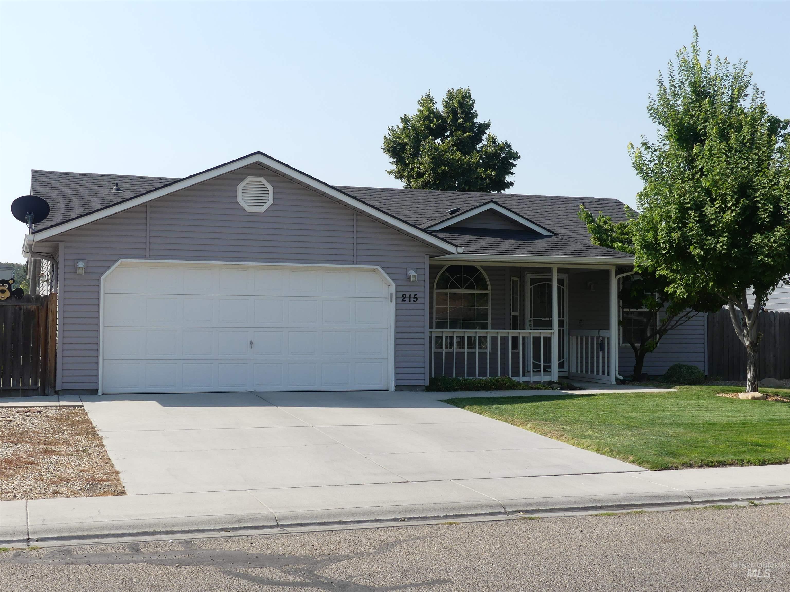 School Ave, Nampa, ID 83686