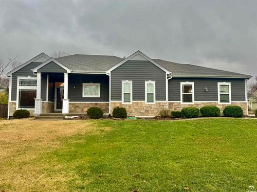 2635 Knollbrook Ct, Lawrence, KS, 66046-7801 | Card Image