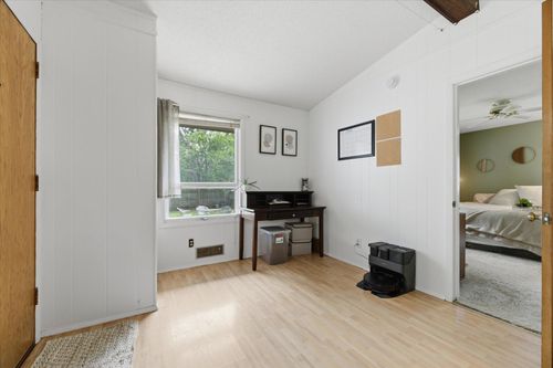 7911 59 1/2 Ave N, New Hope, MN, 55428-2765 | Card Image