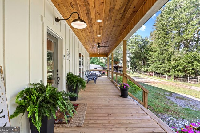 1571 Sunshine Rd, House other with 3 bedrooms, 2 bathrooms and 2 parking in Toccoa GA | Image 14