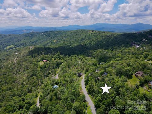 255256-255/256 Grouse Moor Drive, Sugar Mountain, NC, 28604 | Card Image