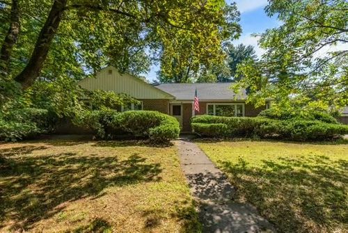 110 Kensington Ave, Westfield, MA, 01085-3441 | Card Image