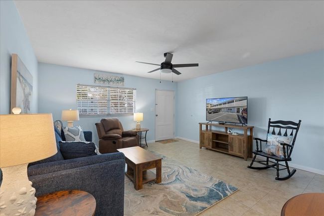 3 - 513 1 St St, Townhouse with 2 bedrooms, 2 bathrooms and null parking in CEDAR KEY FL | Image 7