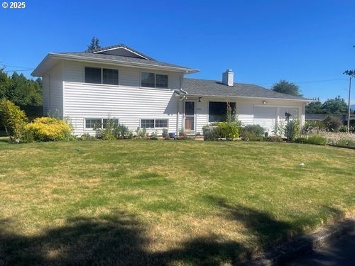 2555 Ne 146th Dr, Portland, OR, 97230 | Card Image
